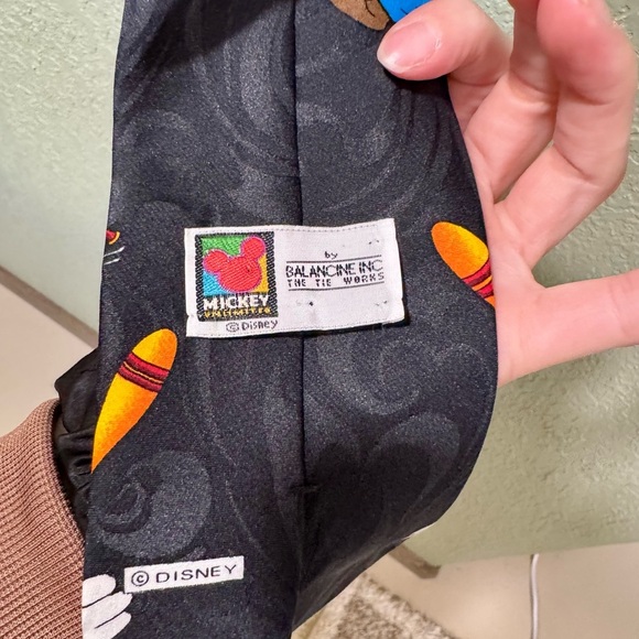 Mickey Mouse & Goofy  Character Black Tie - Picture 2 of 4